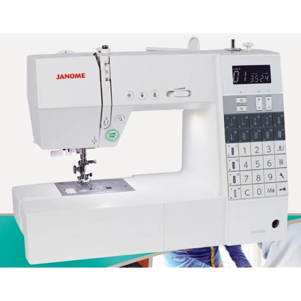 Sewing Machine Janome dc7060 portable