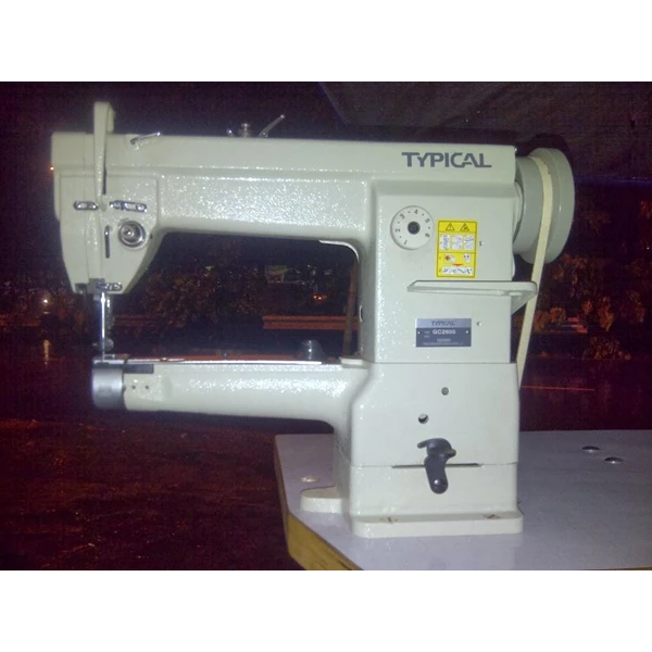 SEWING MACHINE TYPICAL  GC 2605